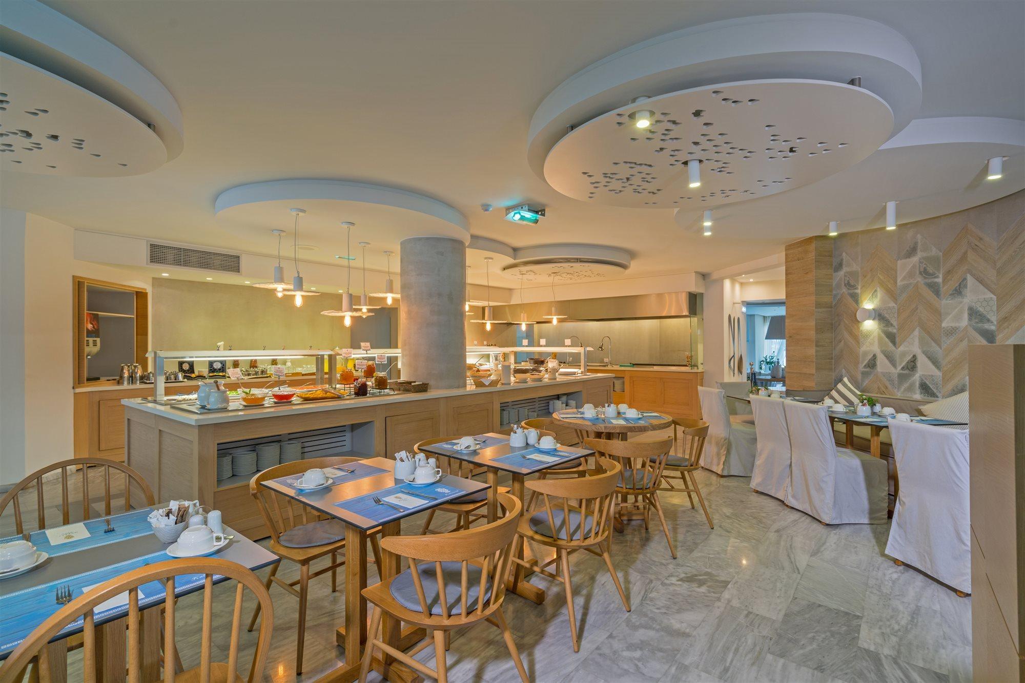 פלטאנס Nefeli Hotel מראה חיצוני תמונה