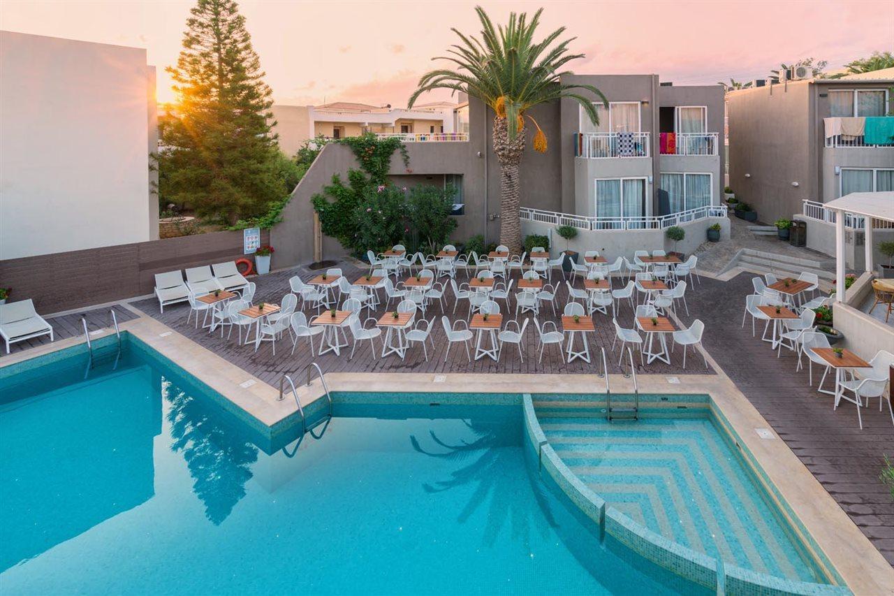 פלטאנס Nefeli Hotel מראה חיצוני תמונה