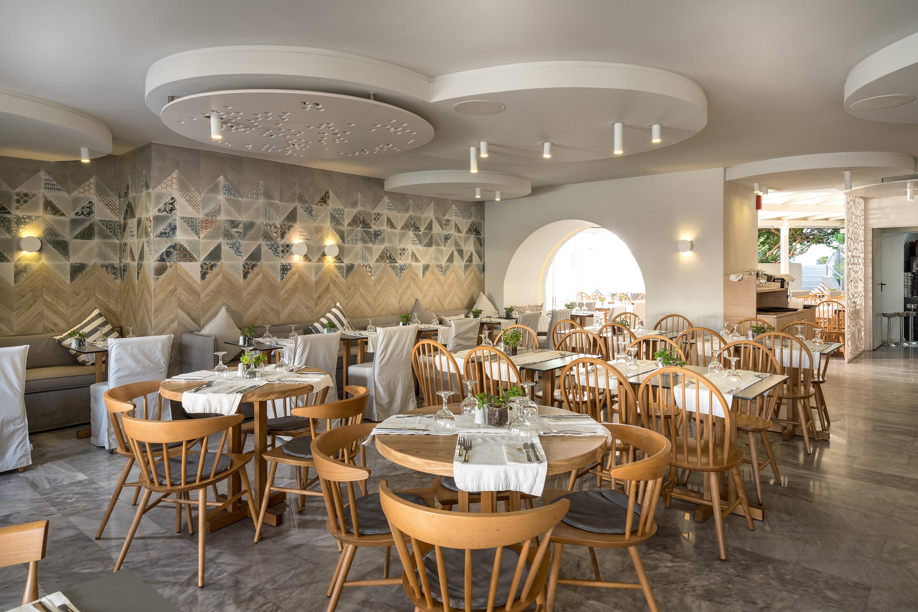 פלטאנס Nefeli Hotel מראה חיצוני תמונה
