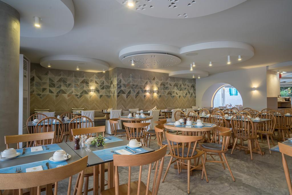 פלטאנס Nefeli Hotel מראה חיצוני תמונה