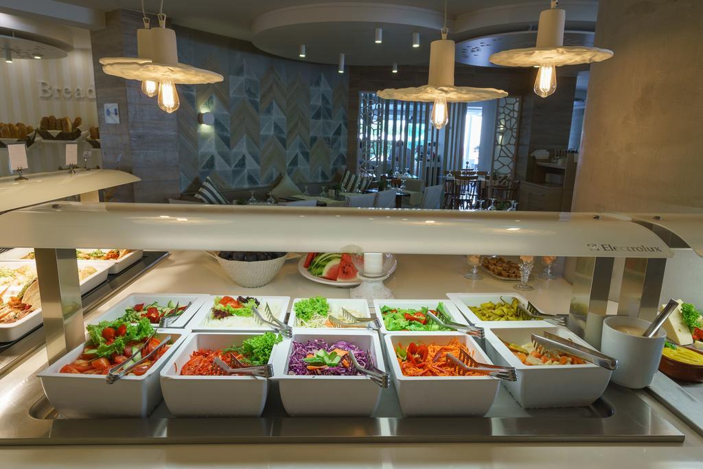 פלטאנס Nefeli Hotel מראה חיצוני תמונה